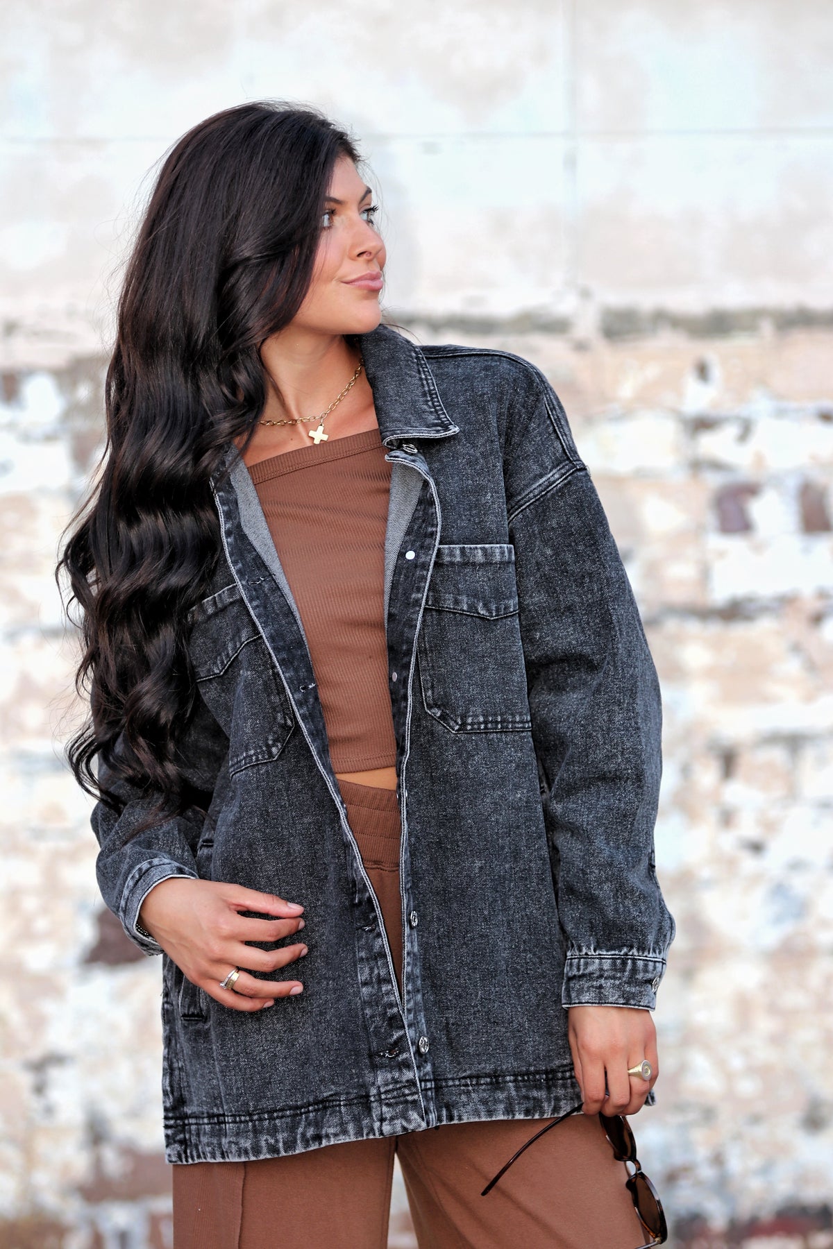 BUTTON DOWN DENIM JACKET WITH POCKETS